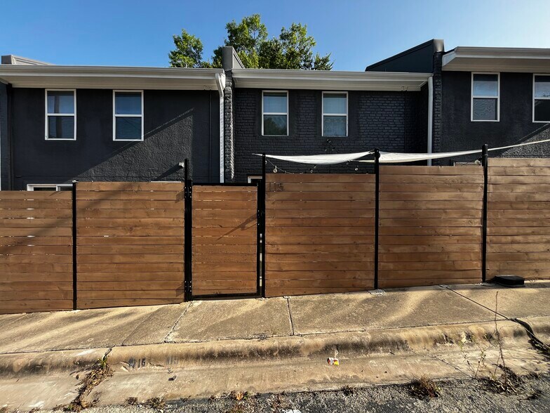 Building Photo - 6211 Manor Rd