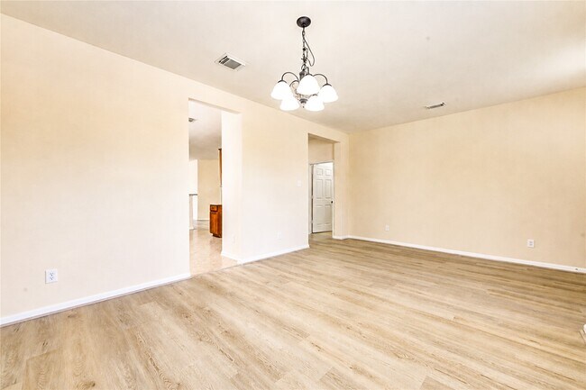 Building Photo - 7419 Sabinal Creek Dr