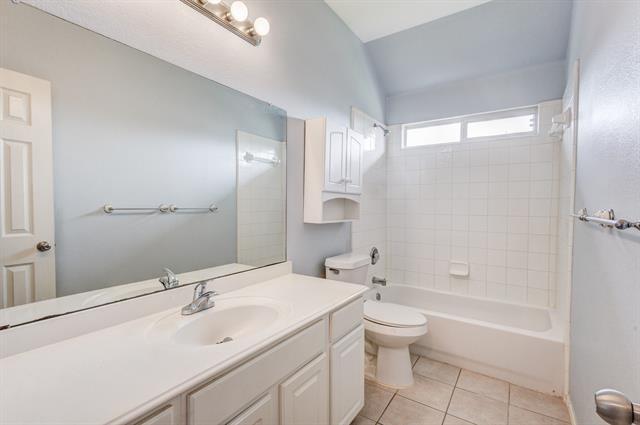 Building Photo - 6107 Lakecrest Dr