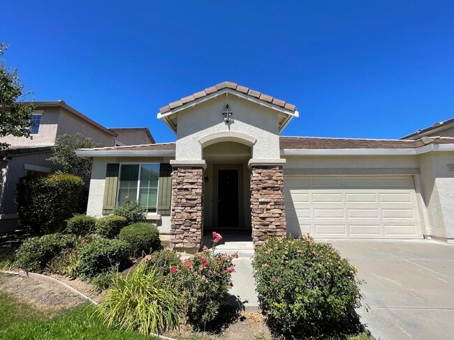 Building Photo - 5301 Lotus Pond Way