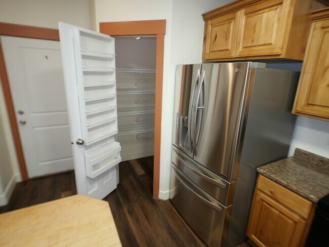 Building Photo - 7552 Lexi Loop