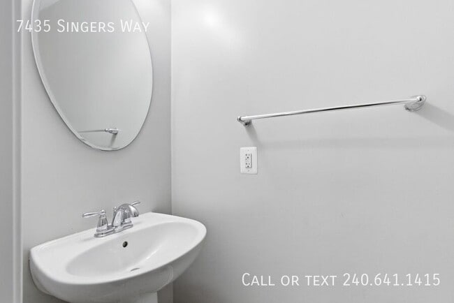 Building Photo - 7435 Singers Way