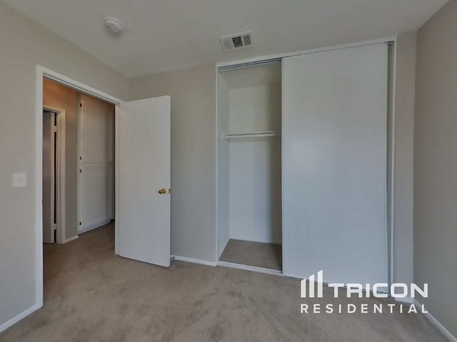 Building Photo - 16946 Sorrento Ln
