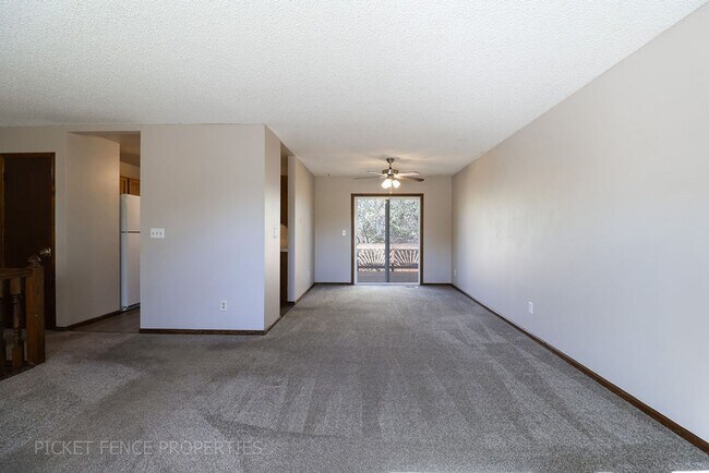 Building Photo - Beautiful 2 Story Home in Loveland