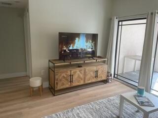 Building Photo - 3021 Alcazar Pl