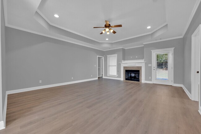Building Photo - 472 Prairie Field Dr
