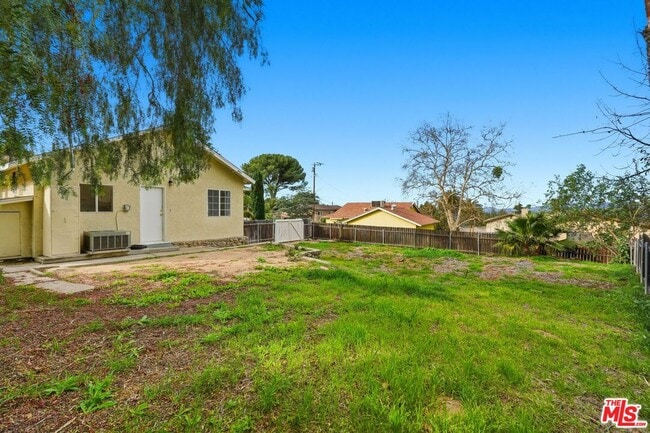 Building Photo - 11180 Tujunga Canyon Blvd