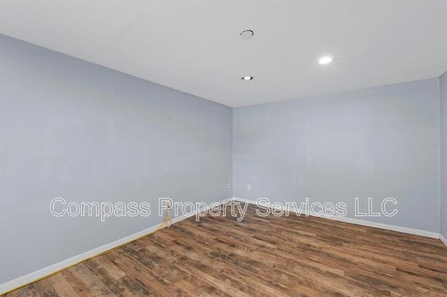 Building Photo - 1401 Springdale St