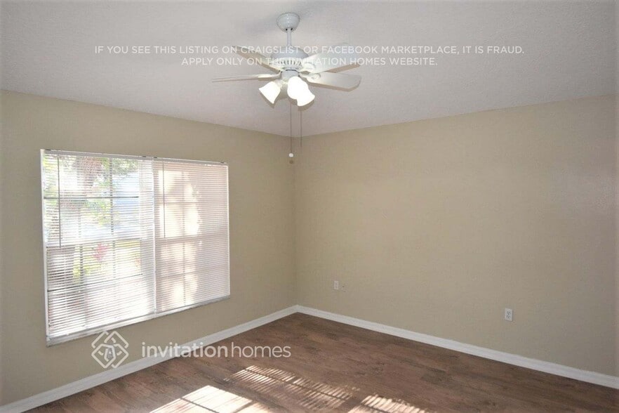 Building Photo - 660 Anclote Dr
