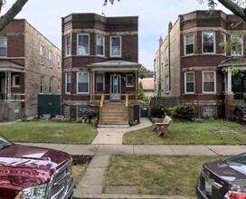 Building Photo - Portage Park 3-Bedroom Gem with Laundry In...