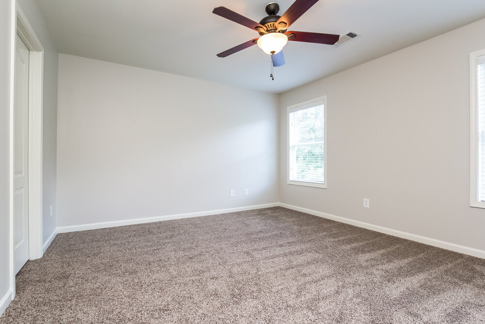 Building Photo - 494 Strawberry Walk