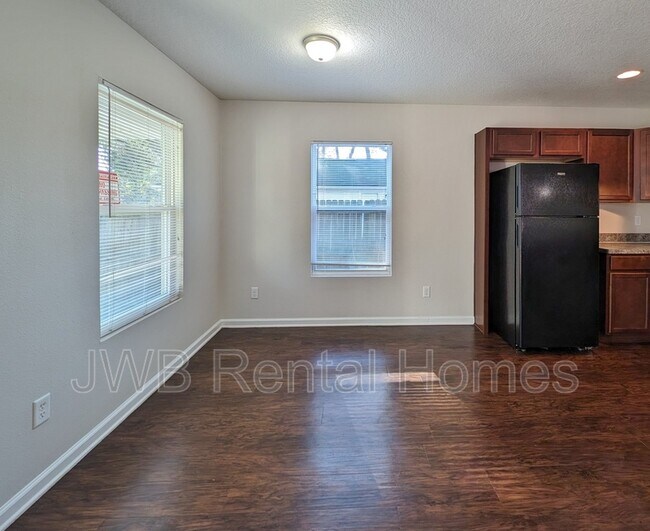 Building Photo - 8975 3rd Ave