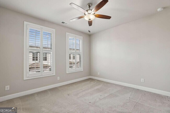 Building Photo - 355 Cricket Ln