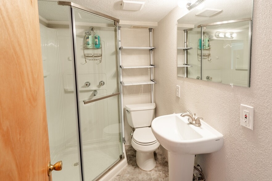 Bathroom 2 - 4220 S Adams Ave