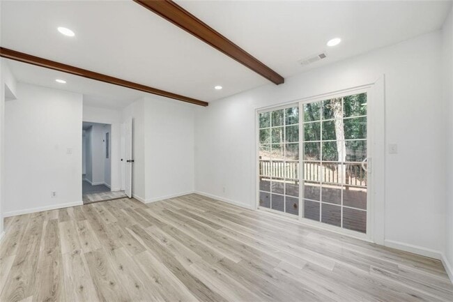 Building Photo - 3920 Wedgefield Cir