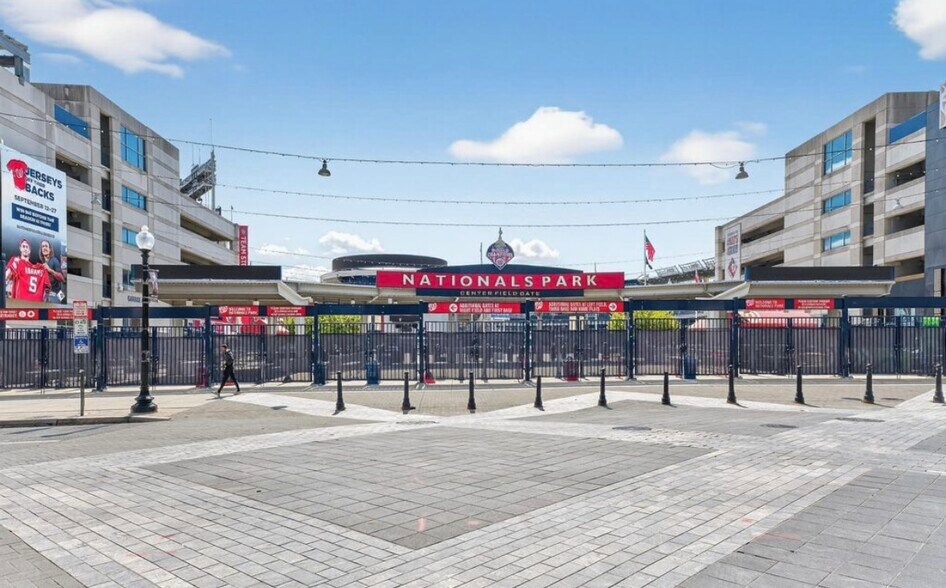 Building Photo - 37 L St SE