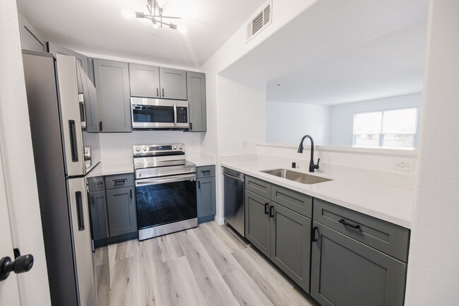 Building Photo - 2300 E Silverado Ranch Blvd