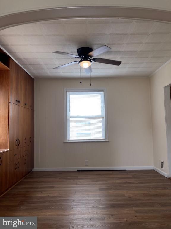 Building Photo - 1607 Leslie Rd