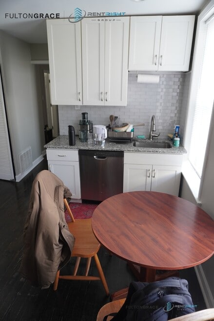 Building Photo - 2652 W 23rd Pl