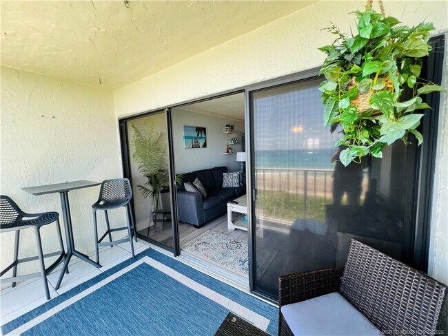 Building Photo - 10102 S Ocean Dr