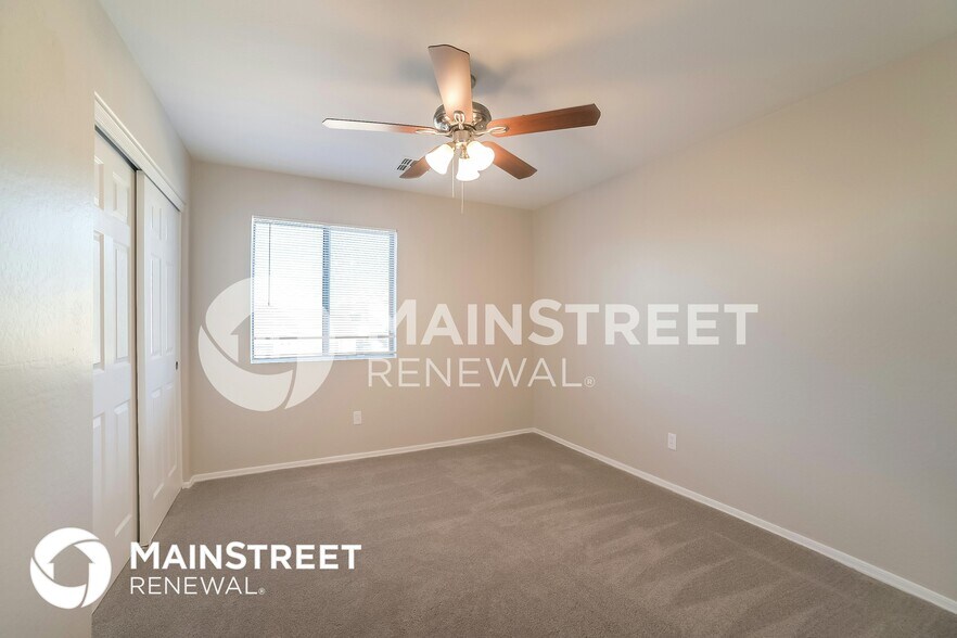 Building Photo - 11216 W Pierson St