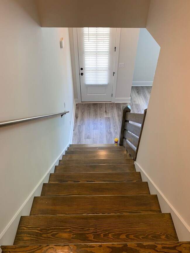 Building Photo - Twin Forks Townhomes