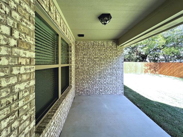 Building Photo - 219 Clover Cir