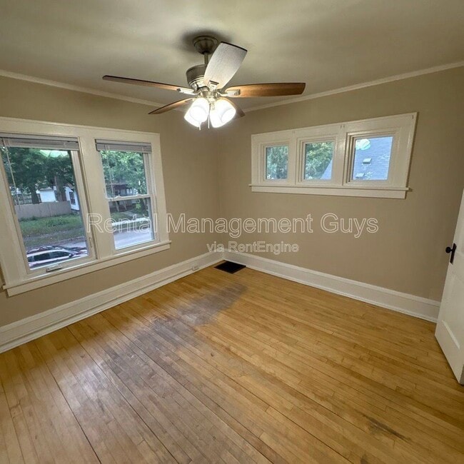 Building Photo - 4126 N Girard Ave