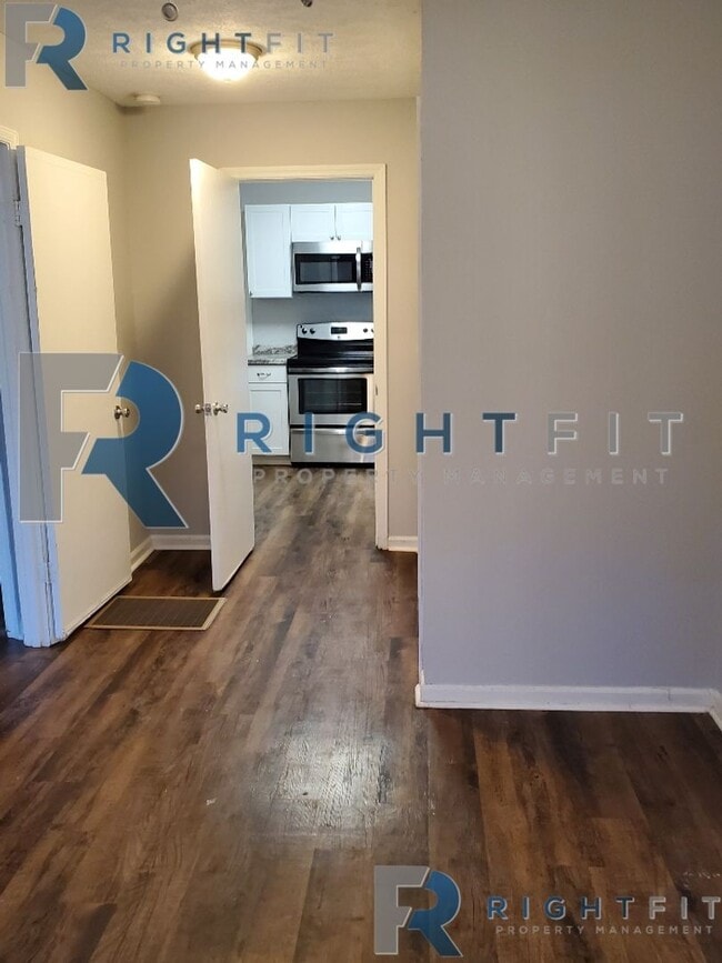 Building Photo - Welcome Home!