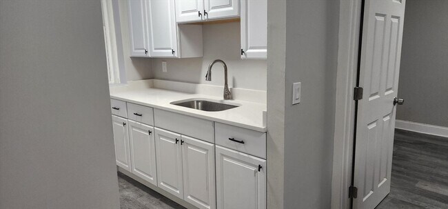 Building Photo - 451 Norfolk St