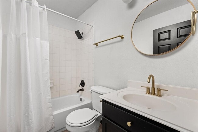 Building Photo - 6908 Villita Cove