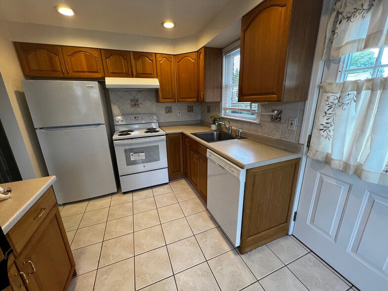 Kitchen Overlooks Backyard - 2457 4th Ave