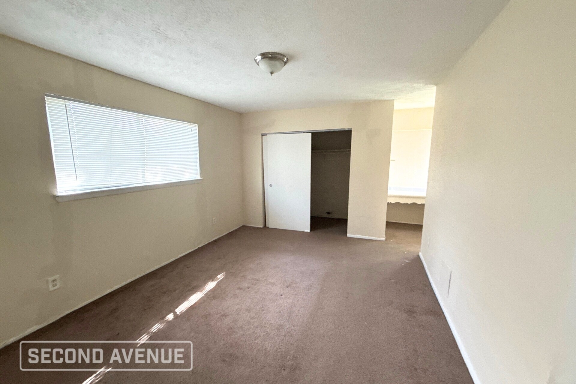 Building Photo - 1355 Tenderden Dr