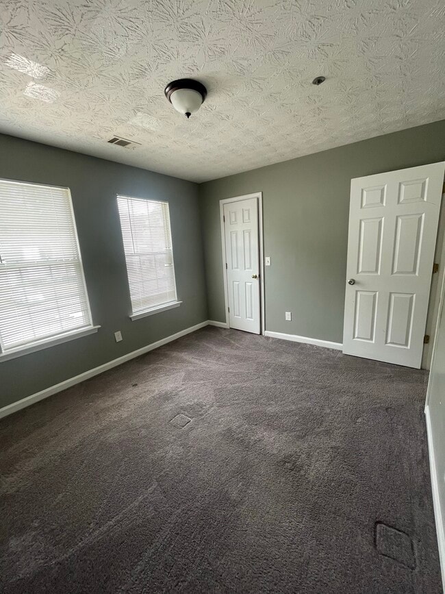 Building Photo - 2337 Wellington Cir