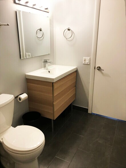 Building Photo - 8621 SW 5th St