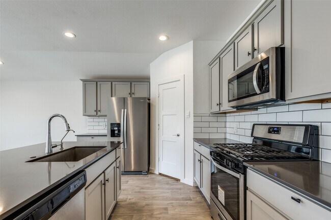 Building Photo - 14219 Black Cyn Ln