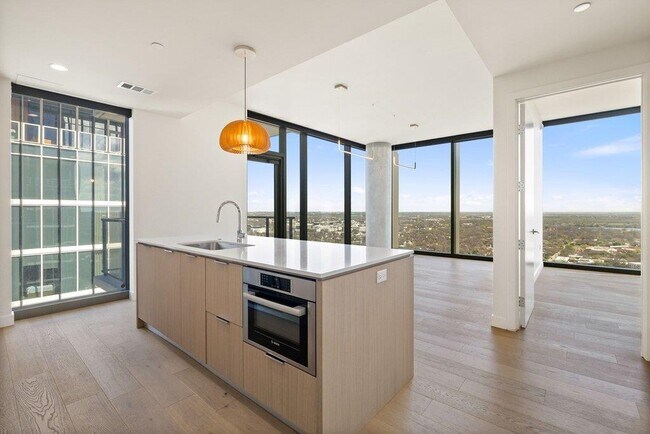 Building Photo - 44 East Ave