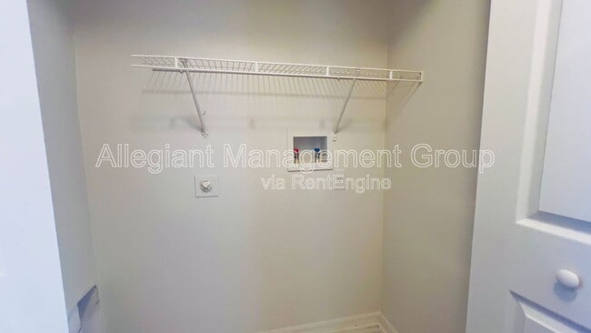 Building Photo - 3029 Mandolin Dr