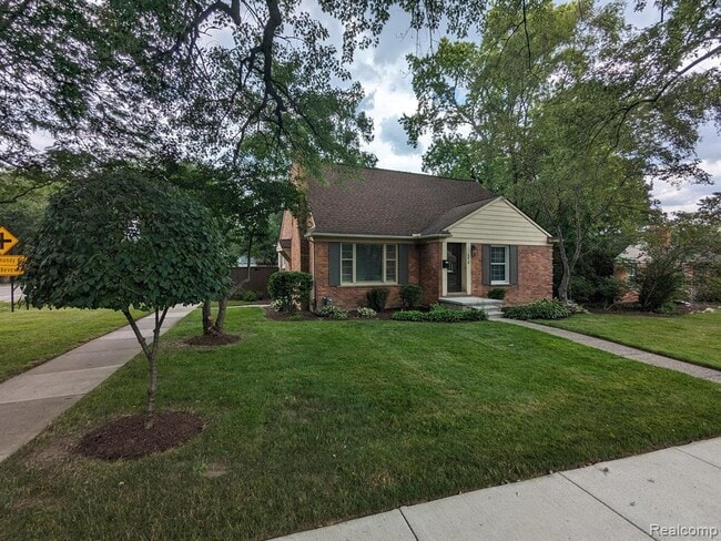 Building Photo - 4418 S Verona Cir