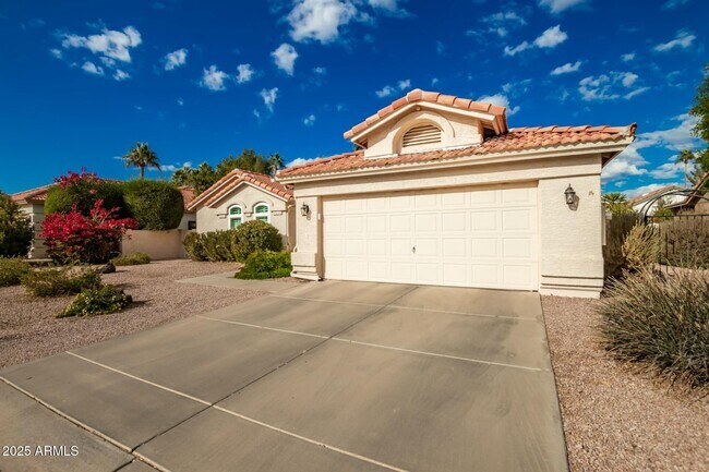 Building Photo - 10428 E Hercules Dr