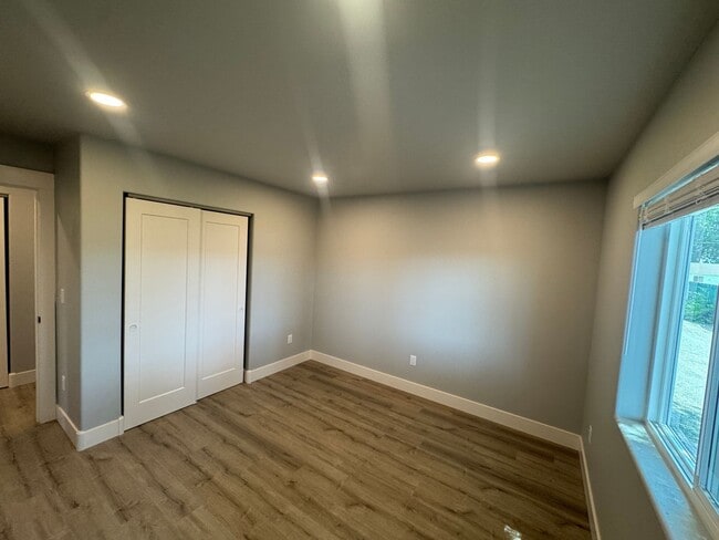 Building Photo - Non-Refundable & Security Deposit Total: $...