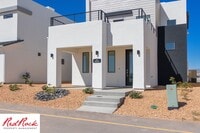 Building Photo - Stand Alone Home In Desert Color