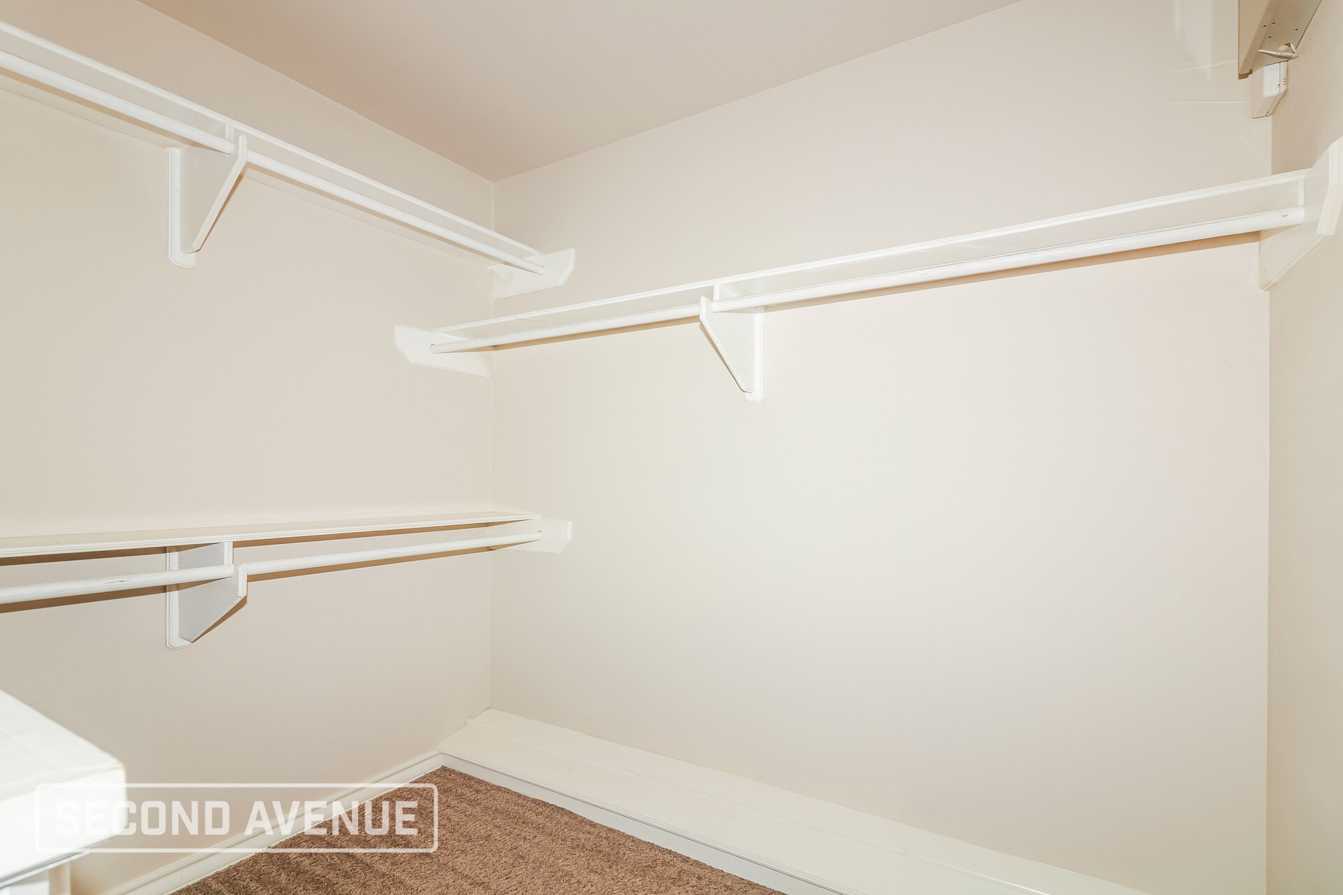 Building Photo - 2526 Windrose Dr