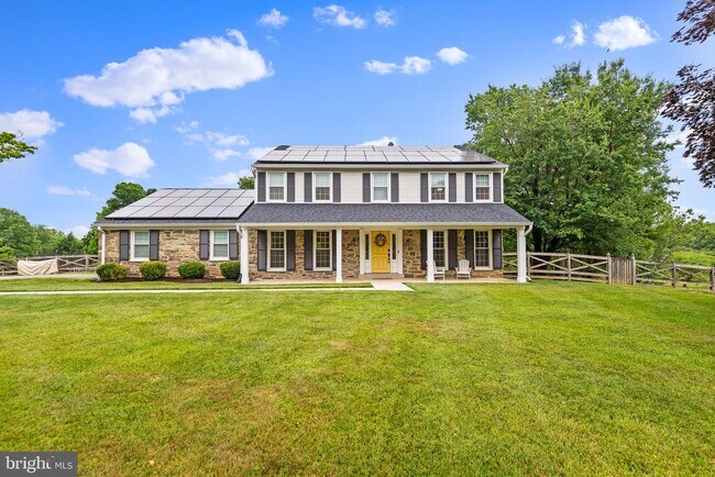 Building Photo - 1 Glenhurst Ct