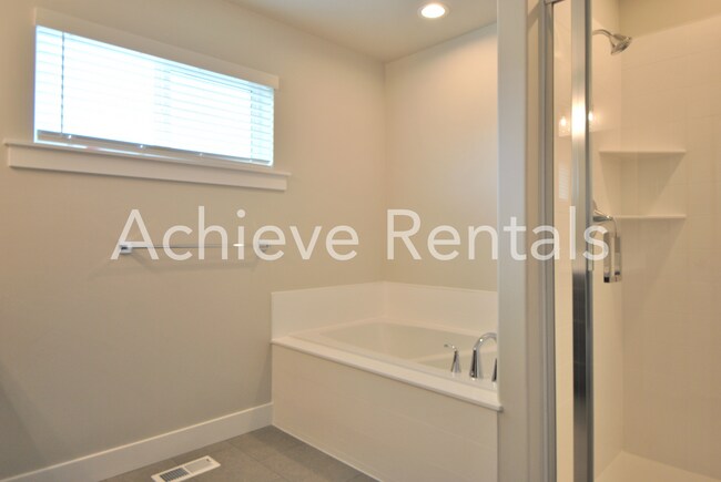 Building Photo - New Built Nibley Townhome | Neighborhood Park & Close to Schools and Town!