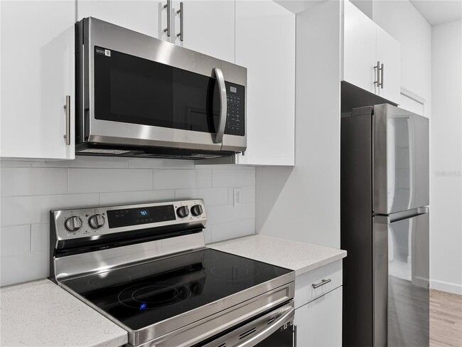 Building Photo - 367 Famagusta Dr