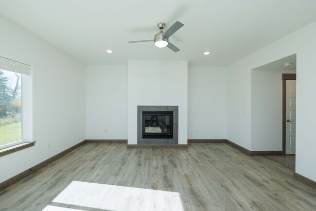 Building Photo - 36 Johnny Walker Ln