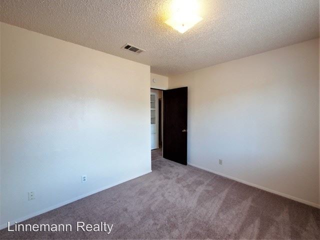 Building Photo - 3 br, 2 bath House - 2107 Creekwood Drive