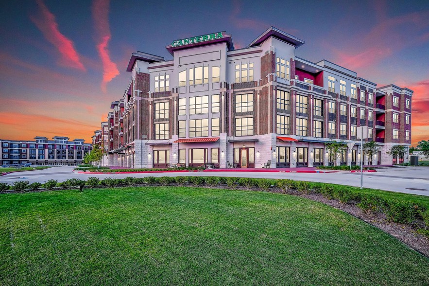 Waterford Market Apartments Frisco, TX Apartment Finder