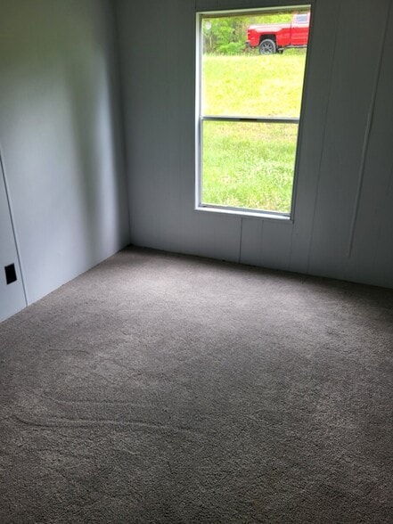 Building Photo - 196 Phoenix Dr